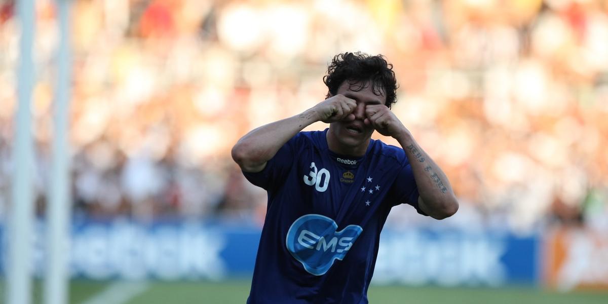 Kleber Gladiador não esconde emoção e admite paixão pelo Cruzeiro