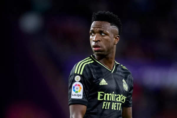 Ronaldo Fenômeno toma atitude sobre casos de racismo contra Vini JR