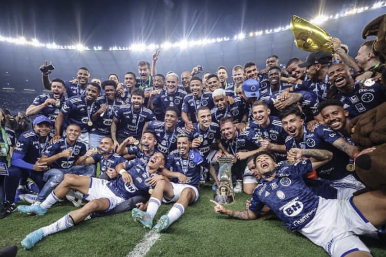 Cruzeiro garante 5 nomes na lista dos melhores do Troféu Telê Santana