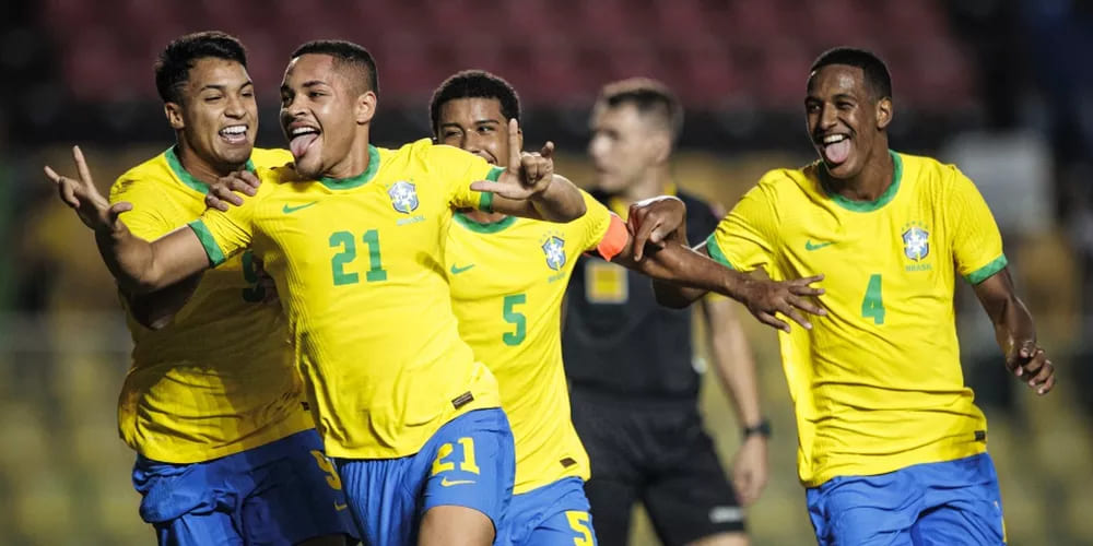 vitor_roque_cruzeiro