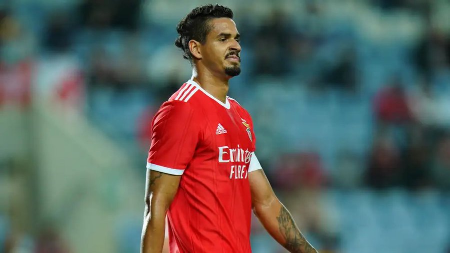 Palmeiras entra na disputa por Lucas Veríssimo e pode acabar com planos do Cruzeiro