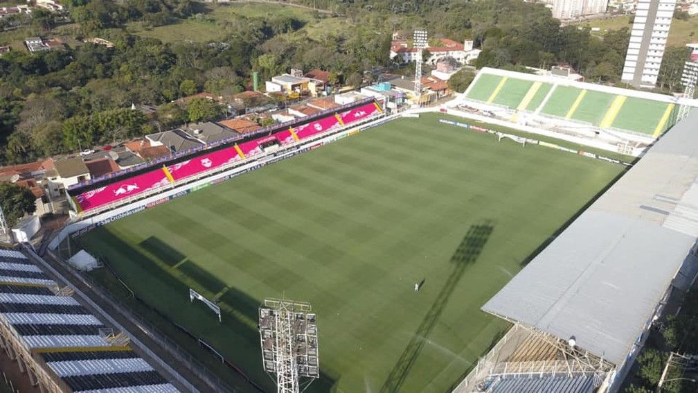 Como será a transmissão do amistoso entre Cruzeiro e Bragantino?
