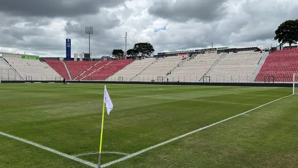gramado_arena_do_jacare