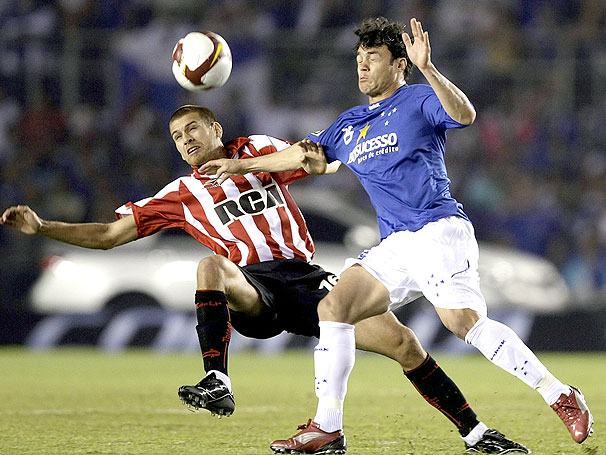 Jogadores do Cruzeiro perderam a final da Libertadores e deram risada no vestiário