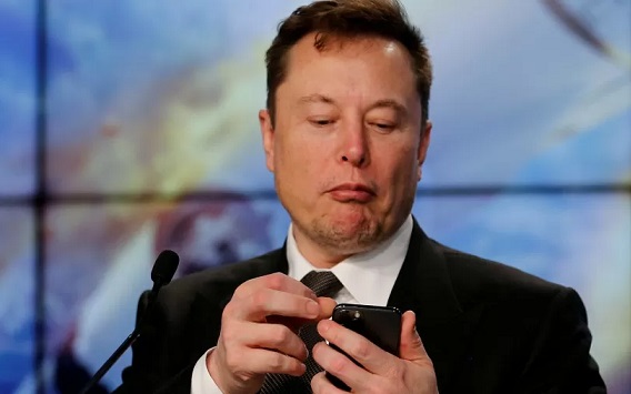 cruzeiro-Elon-Musk-azul