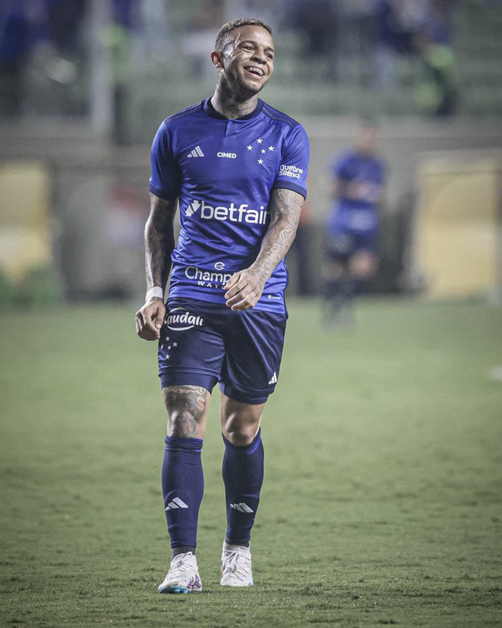 Rafael Bilu abre o coração e rasga elogios para novo técnico do Cruzeiro