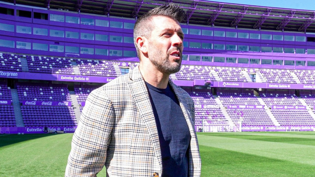 Paulo Pezzolano sai do Cruzeiro e sofre em primeiro jogo com o Valladolid