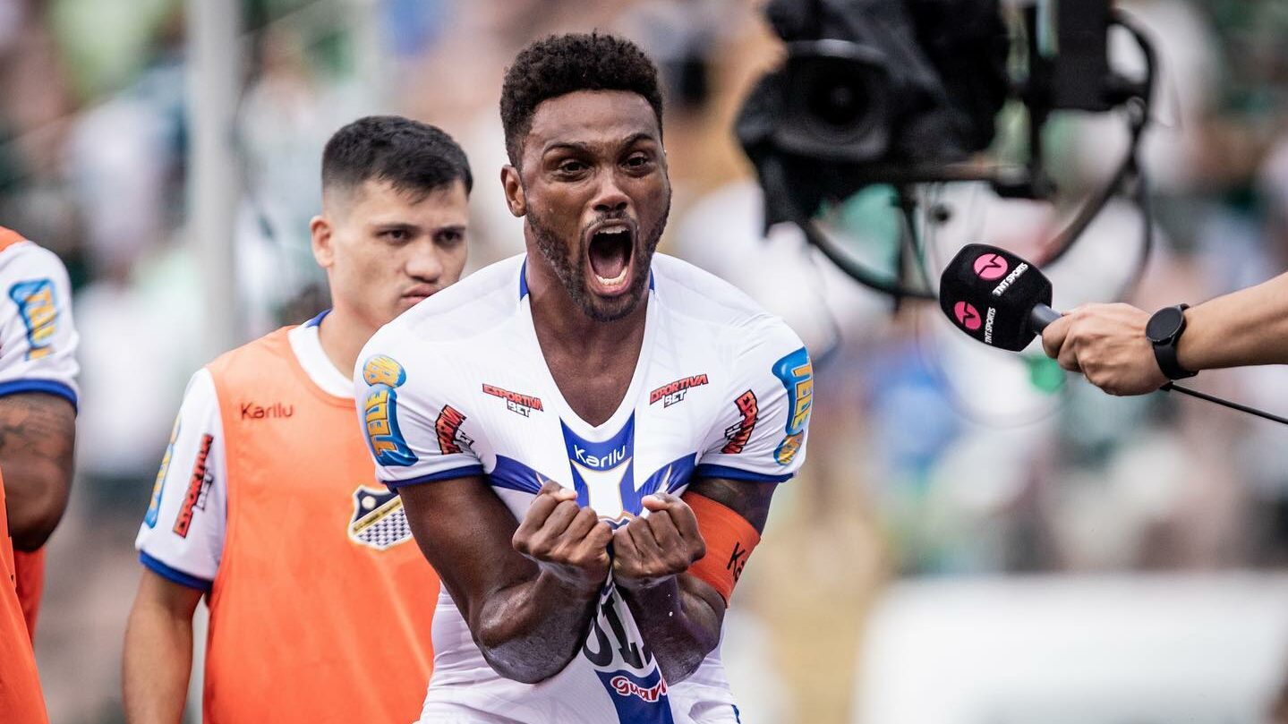 Bruno Mezenga: Ficamos sem palavras para o salário do possível reforço do Cruzeiro