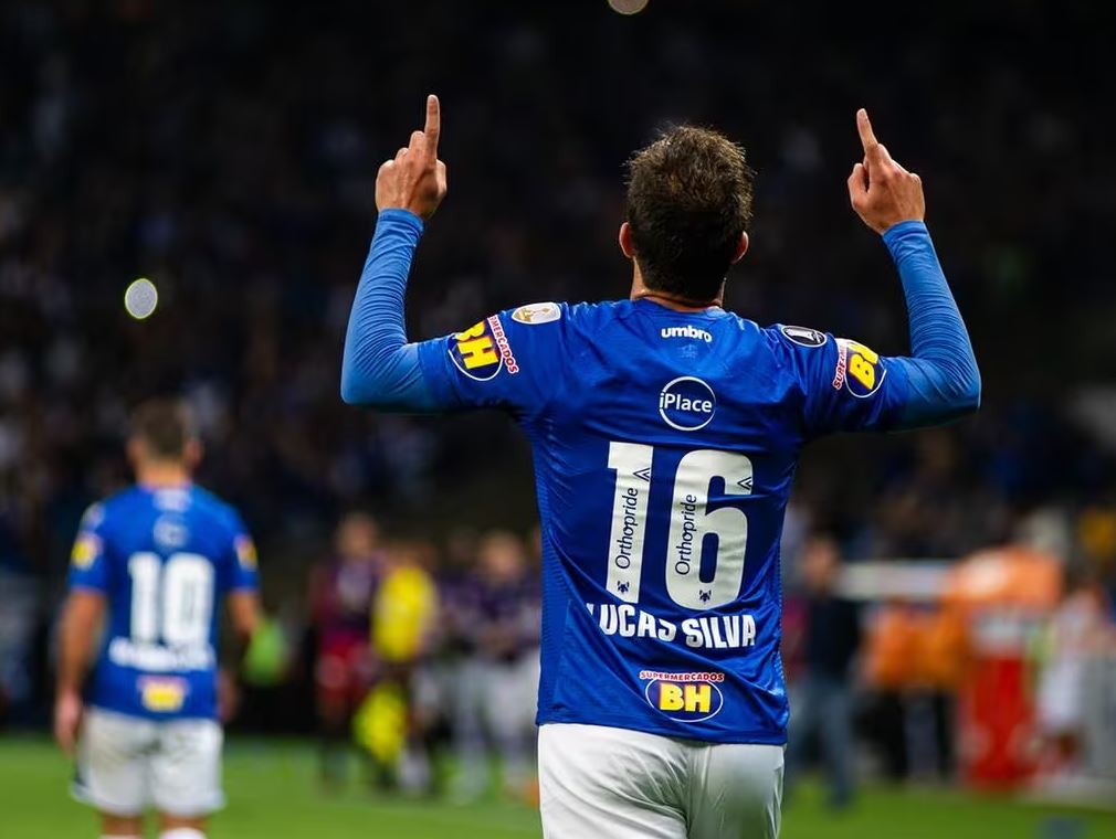 lucas-16