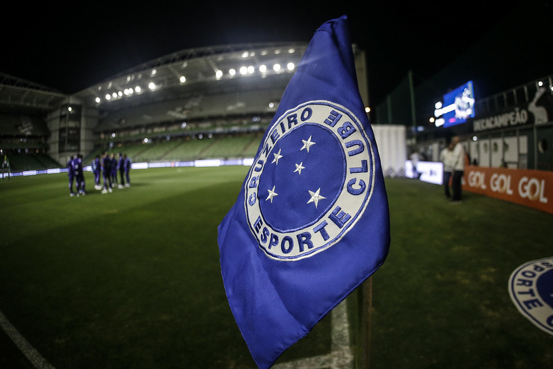 meia-cruzeiro-nikão