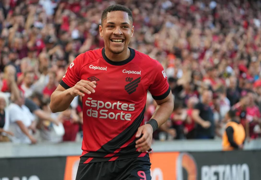 vitor-roque-