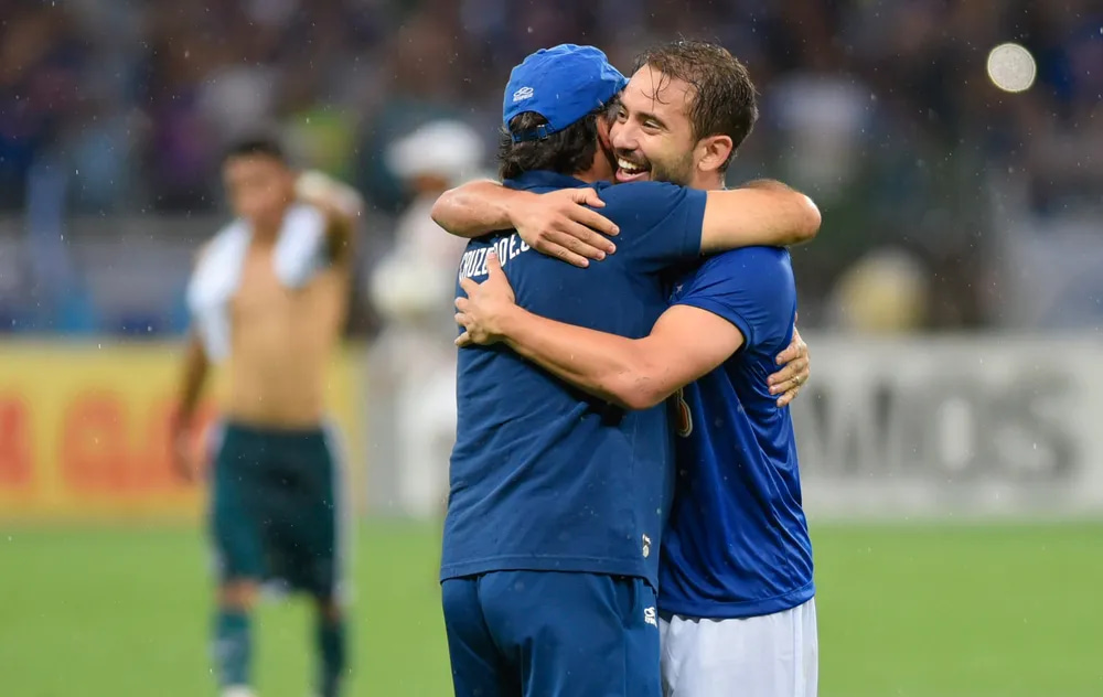 Everton Ribeiro