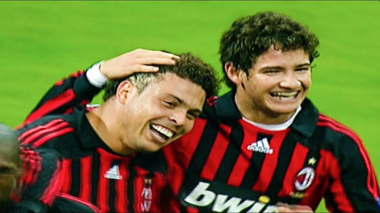 Alexandre Pato pode vir jogar no Cruzeiro em 2024, é um velho amigo de Ronaldo