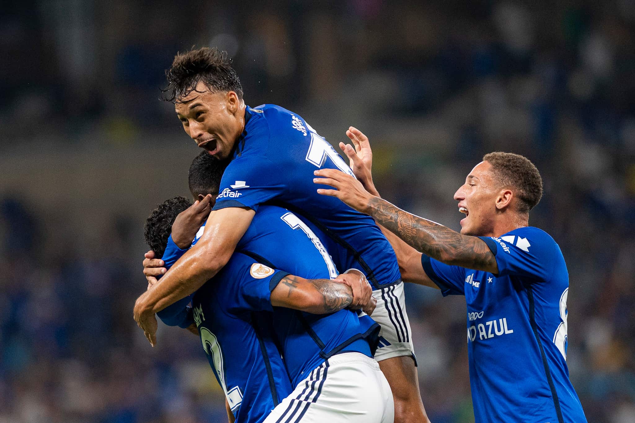 Cruzeiro Japa e Robert