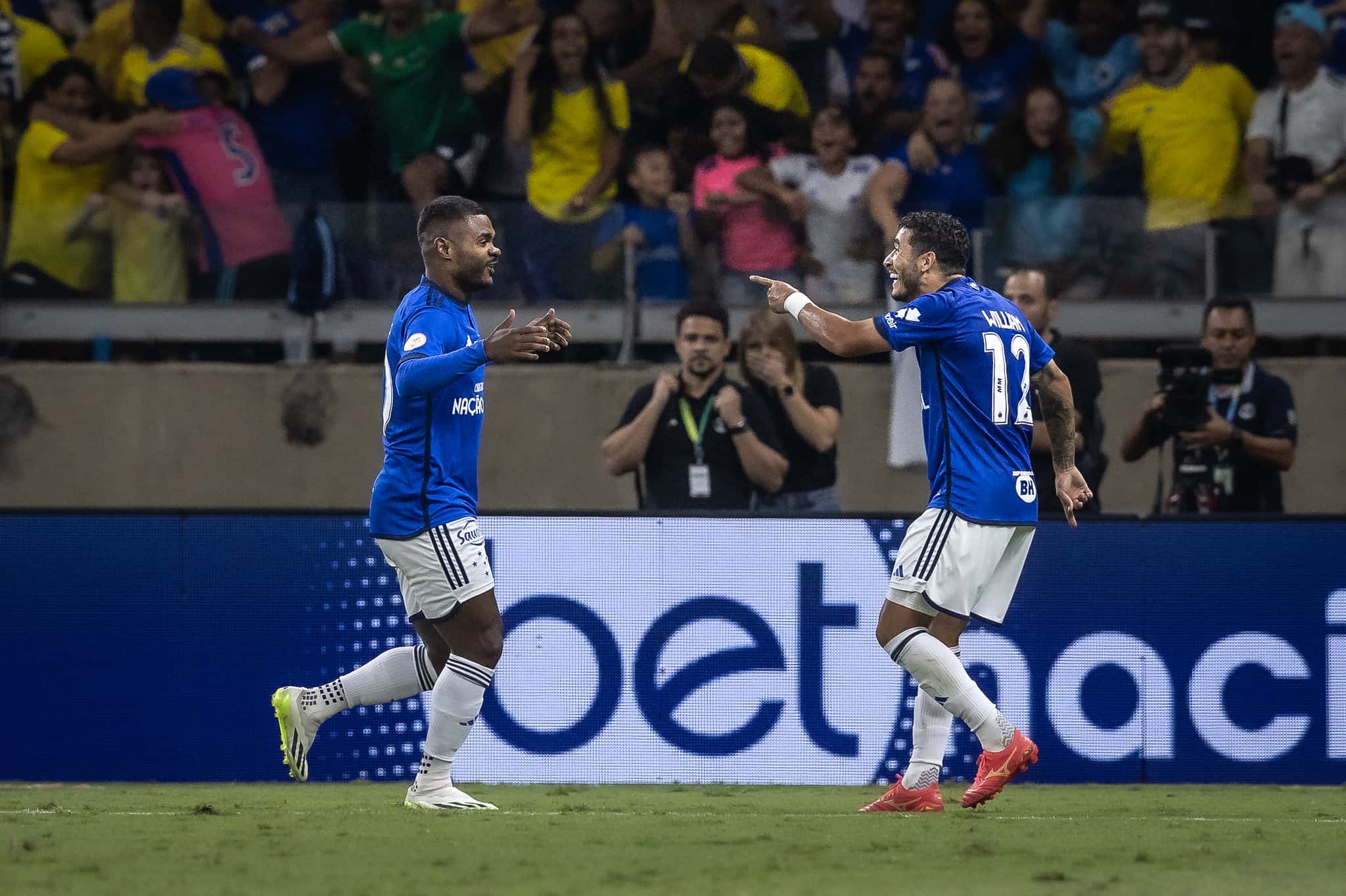 Cruzeiro Nikão e William