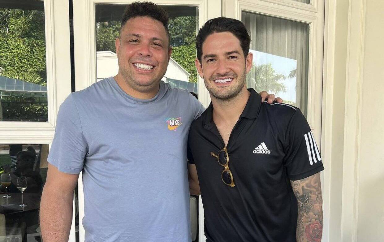 Ronaldo faz proposta para assinar com ex-jogador do São Paulo!