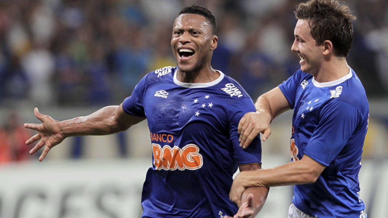Cruzeiro Júlio Baptista