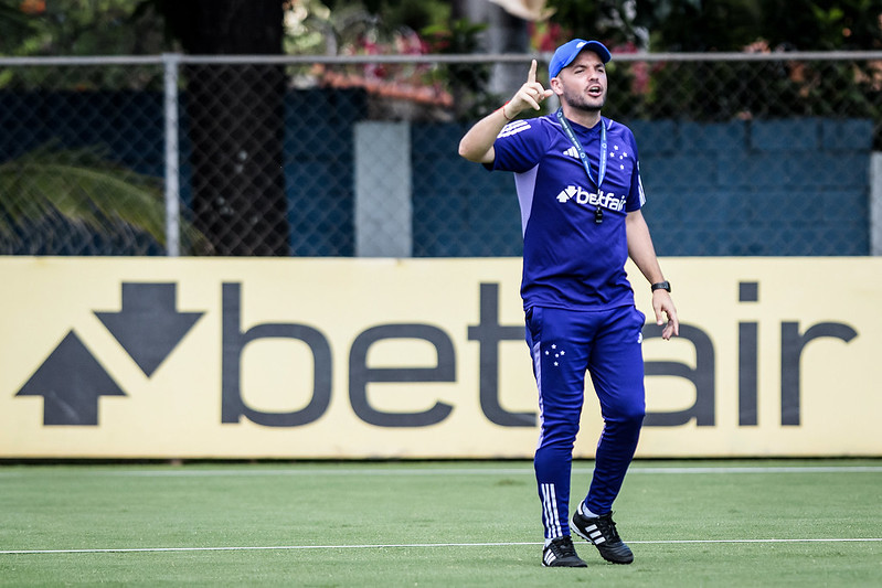 Cruzeiro Larcamón
