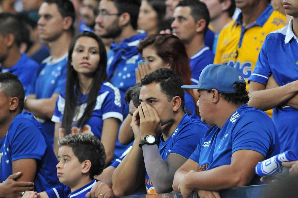 Grave: Cruzeiro é surpreendido com invasão em pleno sábado de Carnaval