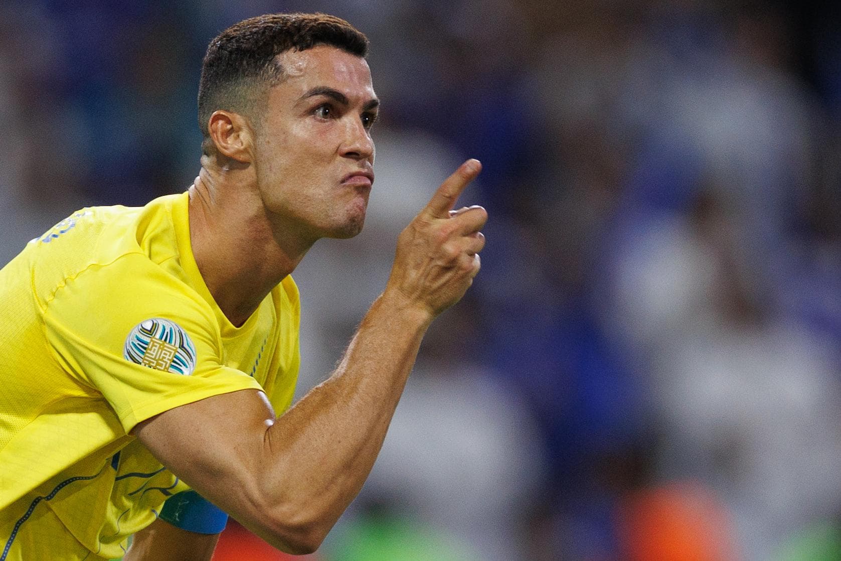 Cristiano Ronaldo dá bronca no filho após mau comportamento no futebol