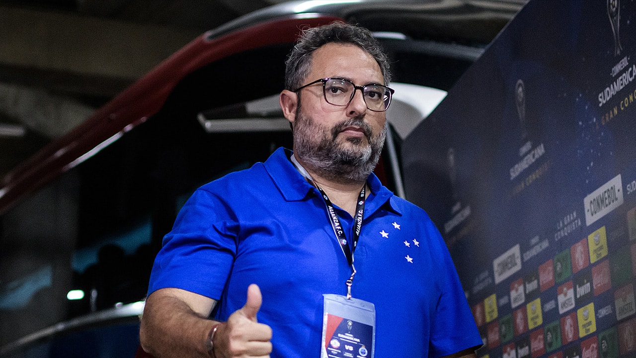 Cria do Cruzeiro desembarcou na Europa para ganhar R$ 1,6 milhão por mês