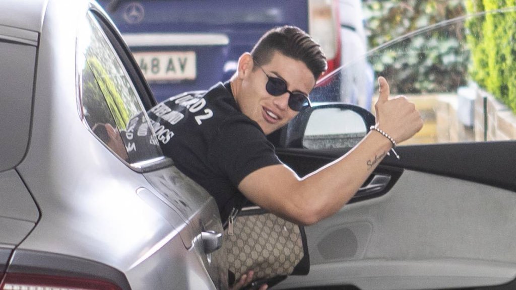 OFERTA EXCLUSIVA: James dá desconto para deixar o São Paulo e assinar