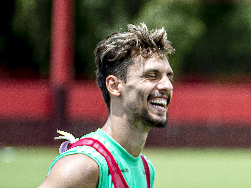 Aposentadoria descartada com sucesso: Rodrigo Caio é anunciado oficialmente