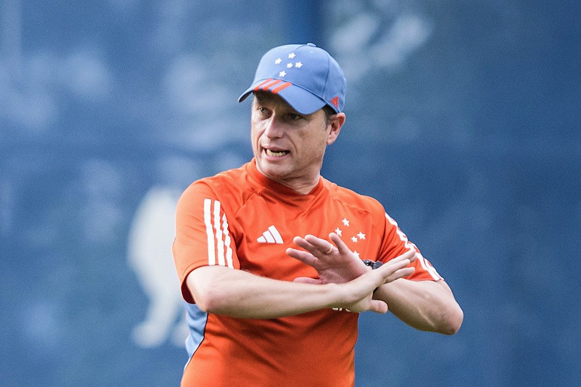 XODÓ nos relacionados? Seabra ganha NOVIDADE no ataque do Cruzeiro