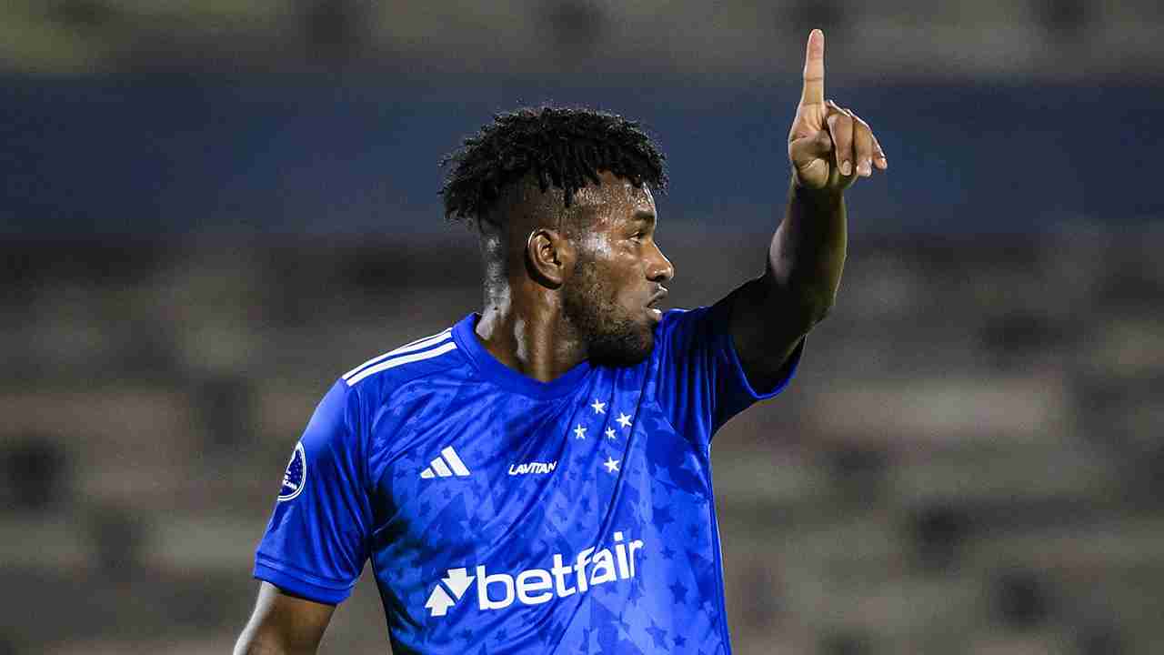 José Cifuentes vai atuar com velho conhecido do Cruzeiro na Europa