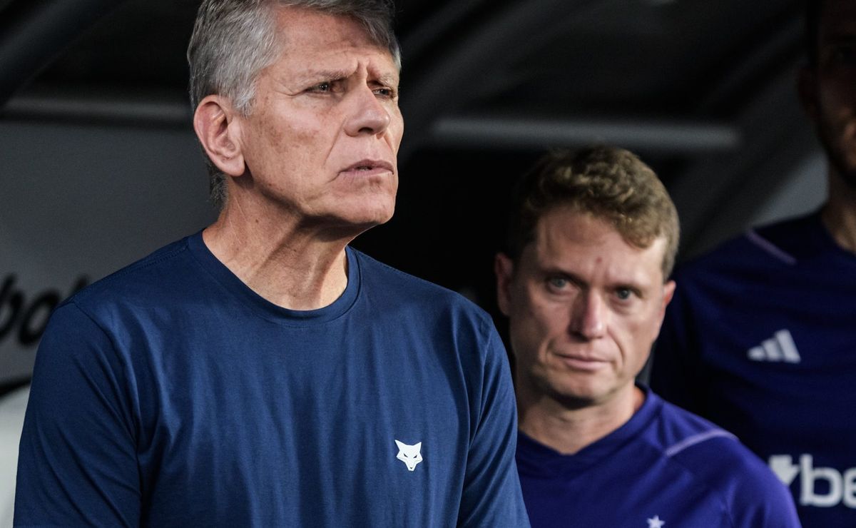 Fernando Seabra comunicado: Cruzeiro surpreende e confirma novo técnico
