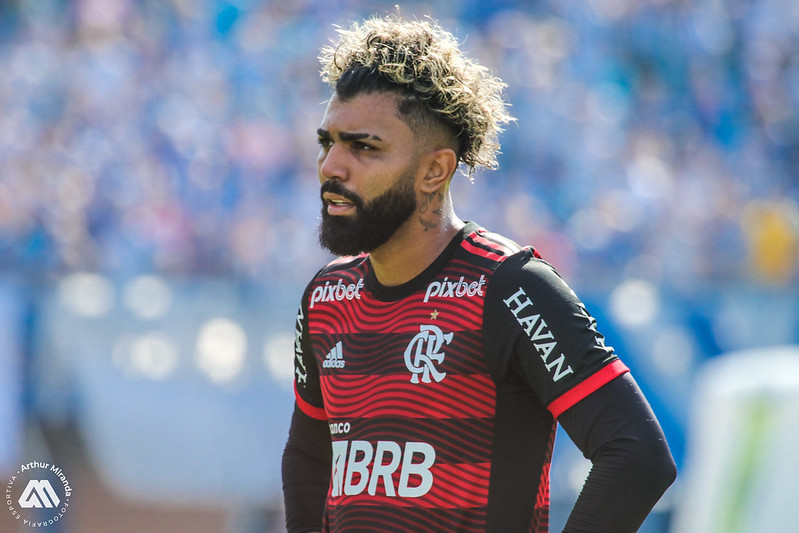 Cruzeiro está pulando de alegria enquanto o Flamengo sua frio com esta notícia sobre Gabigol