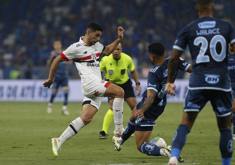 Jornalista não tem medo e aponta favorecimentos de arbitragem ao Cruzeiro