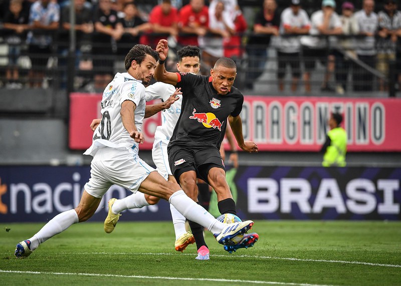 Rodrigo Caio encerrou ciclo no Grêmio logo após voltar a atuar um jogo todo