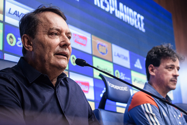 Chefão do Cruzeiro fez promessa a Fernando Diniz e contou detalhes