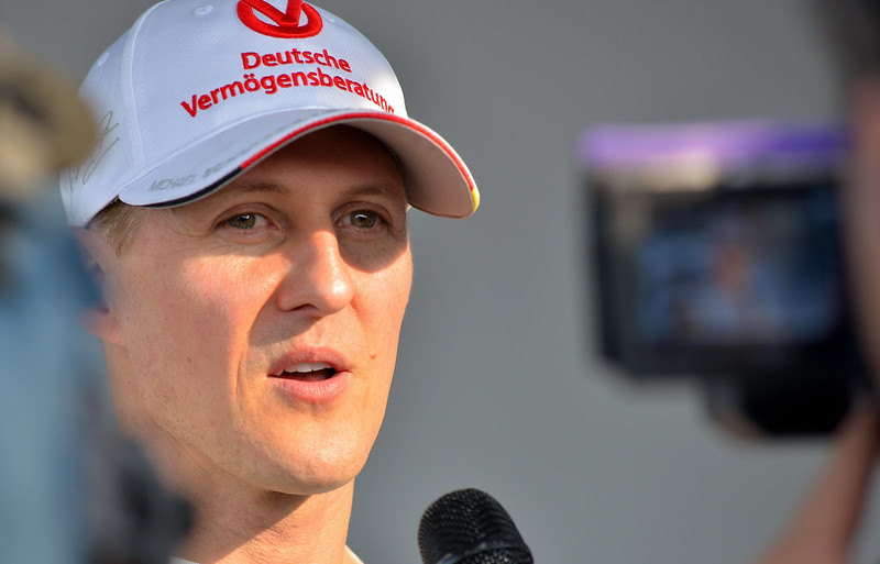 Situação atualizada de Michael Schumacher foi confirmada aos fãs do piloto