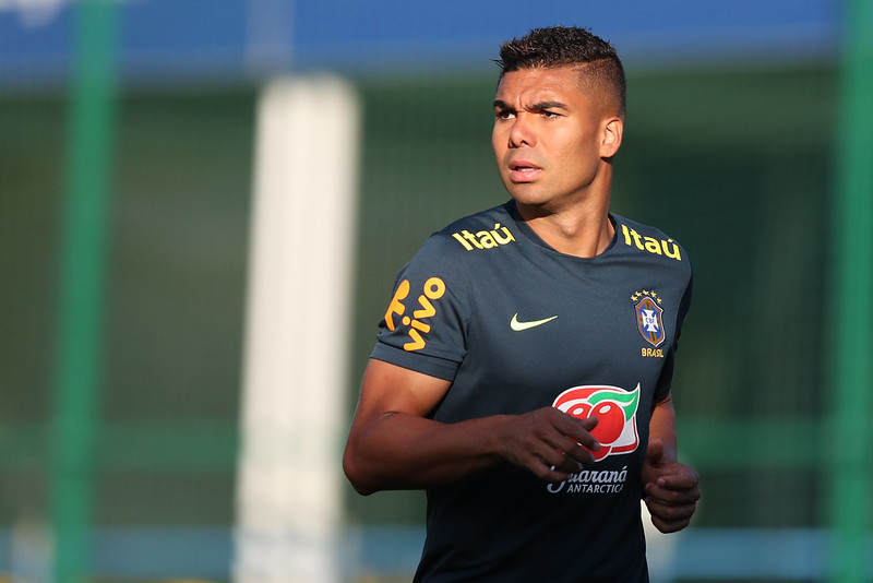 Decisão do Manchester United pode dificultar o retorno de Casemiro ao Brasil