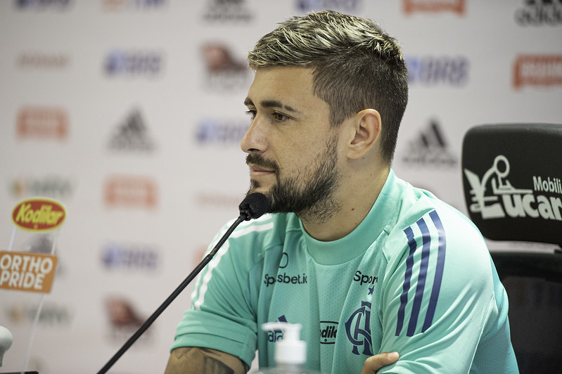 Surpresas sempre acontecem e Arrascaeta disse sim para reforçar o Peñarol