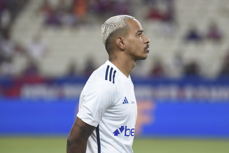 Matheus Pereira faz forte desabafo e pega torcedores do Cruzeiro desprevenidos
