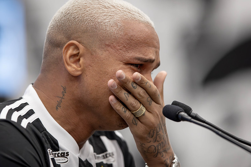 Deyverson vira motivo de investigação logo antes da final da Libertadores 2024