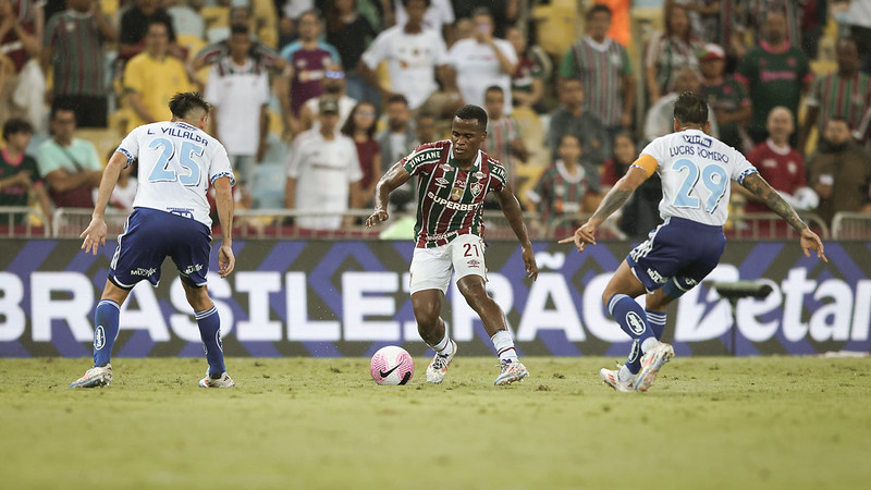 Arias fala pela primeira vez após interesse do Cruzeiro ser revelado