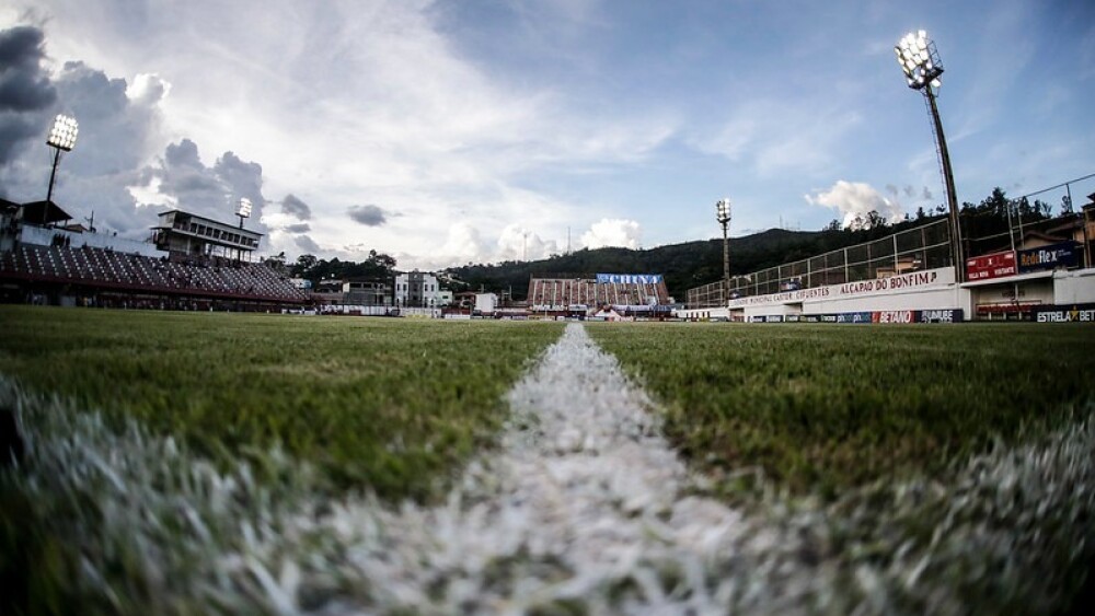 Fifa pune rival mineiro do Cruzeiro e jogadores não poderão ser contratados