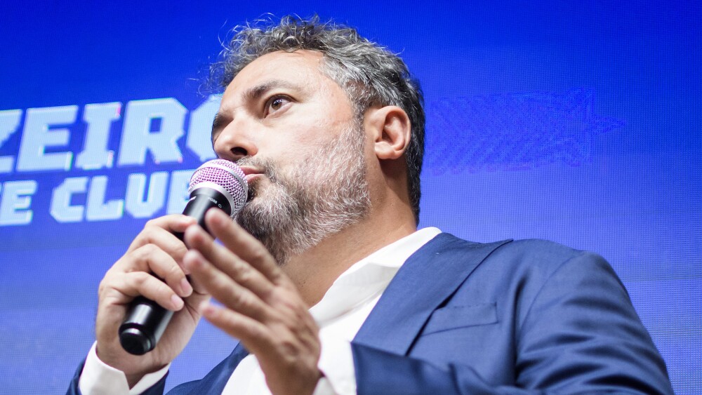 Mattos quer voos maiores e deve levar o Cruzeiro para jogar nos Estados Unidos