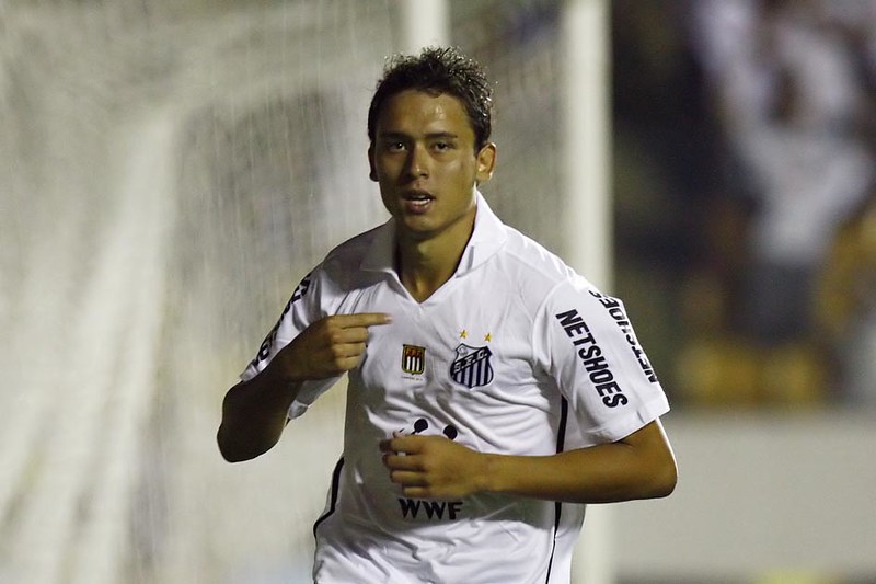 Ele mesmo, Keirrison aceitou ganhar R$ 150 mil para jogar no Cruzeiro