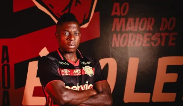Sport avisa ao Cruzeiro se ficará com Palacios
