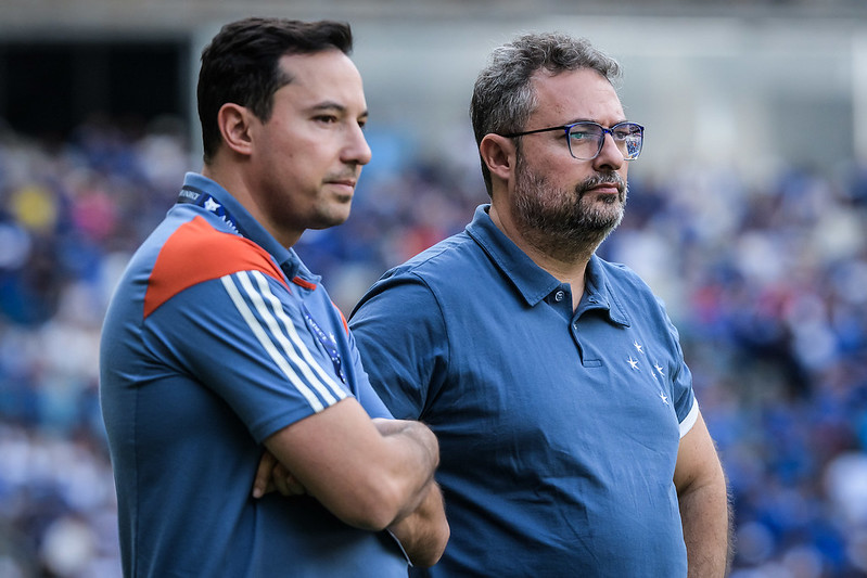 Cruzeiro descobre empecilho para contratar lateral-esquerdo: “No Tricolor, seria titular”