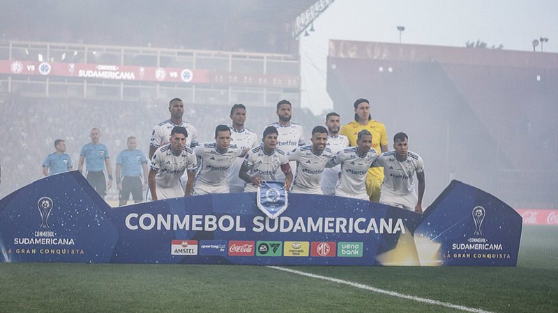 UFA! Cruzeiro contratou jogador acostumado a conquistar taças da Sul-Americana