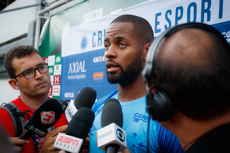 Dedé aceitou salário de R$ 690 mil para jogar no Cruzeiro
