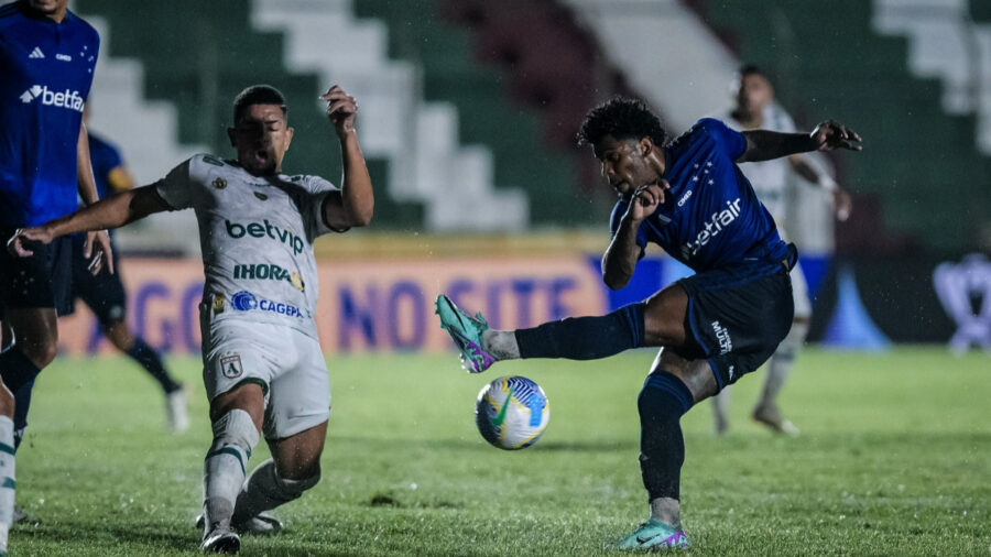 Torcida do Cruzeiro teve cinco motivos para se decepcionar antes do Réveillon