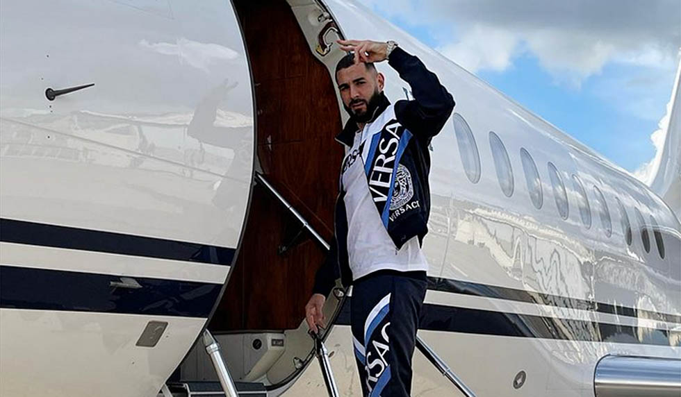 Torcida do Cruzeiro fez festa e comemorou chegada de Benzema