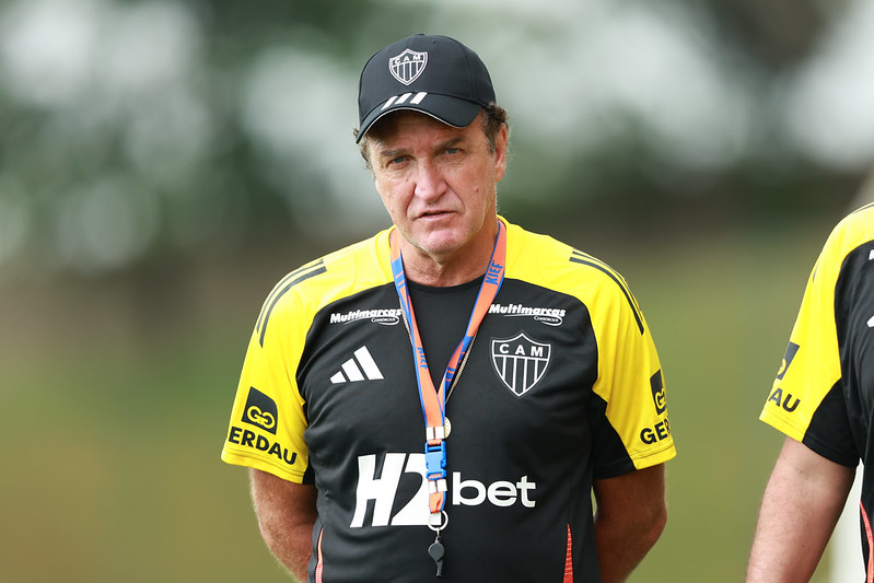Atlético-MG enviou a passagem e zagueiro já está fazendo as malas para partir
